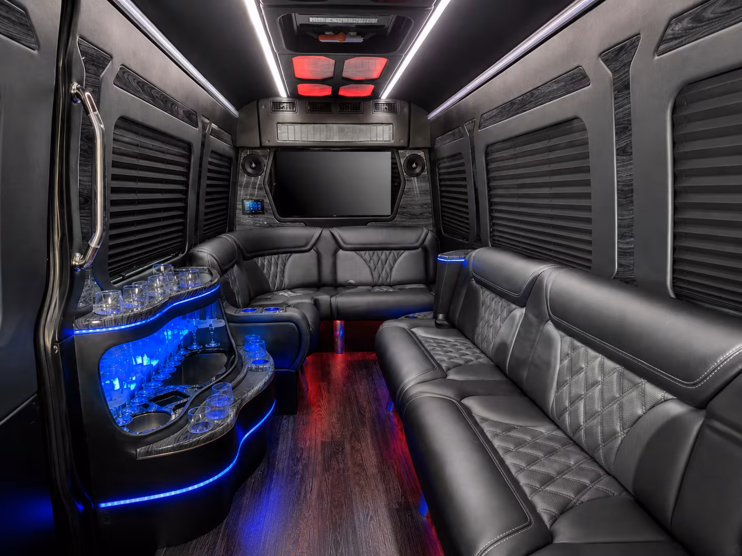 bus rentals for government training events and conferences in grand prairie