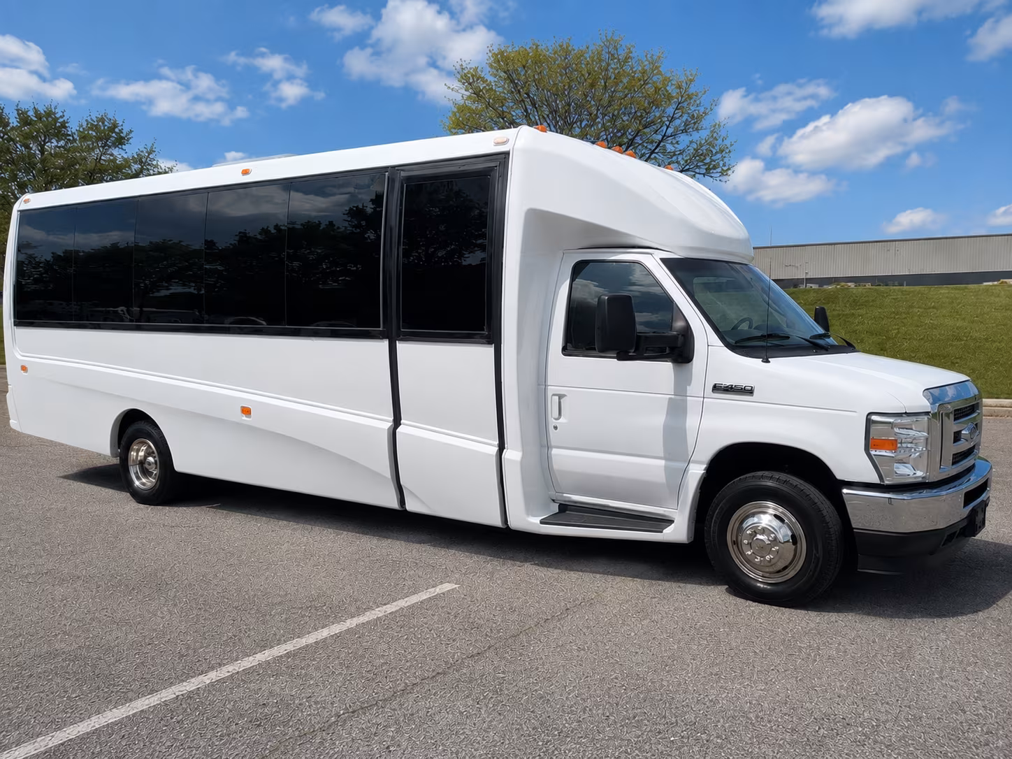 bus rentals for trade shows and corporate training events near grand prairie