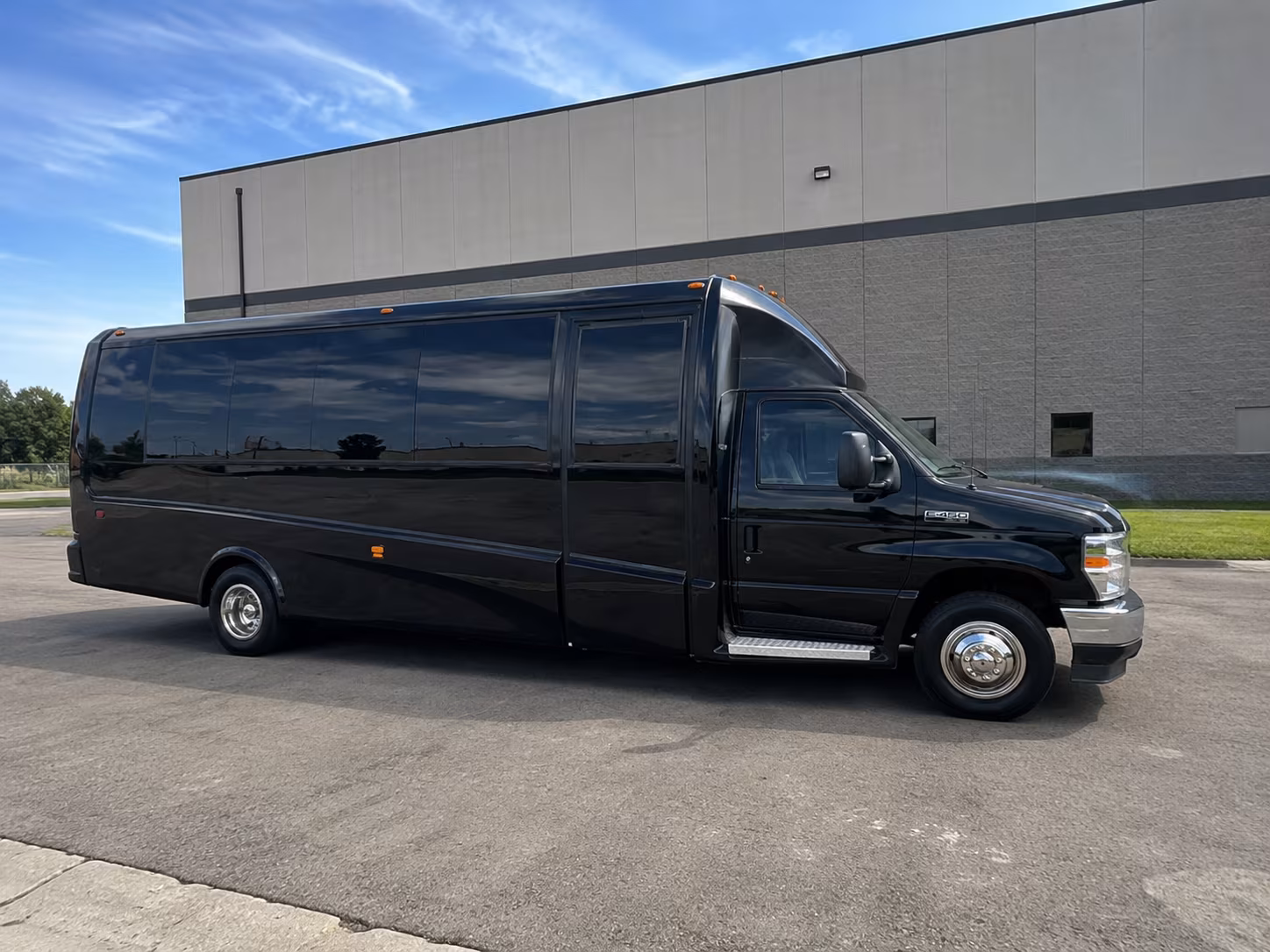 charter buses to globe life field concerts and special events