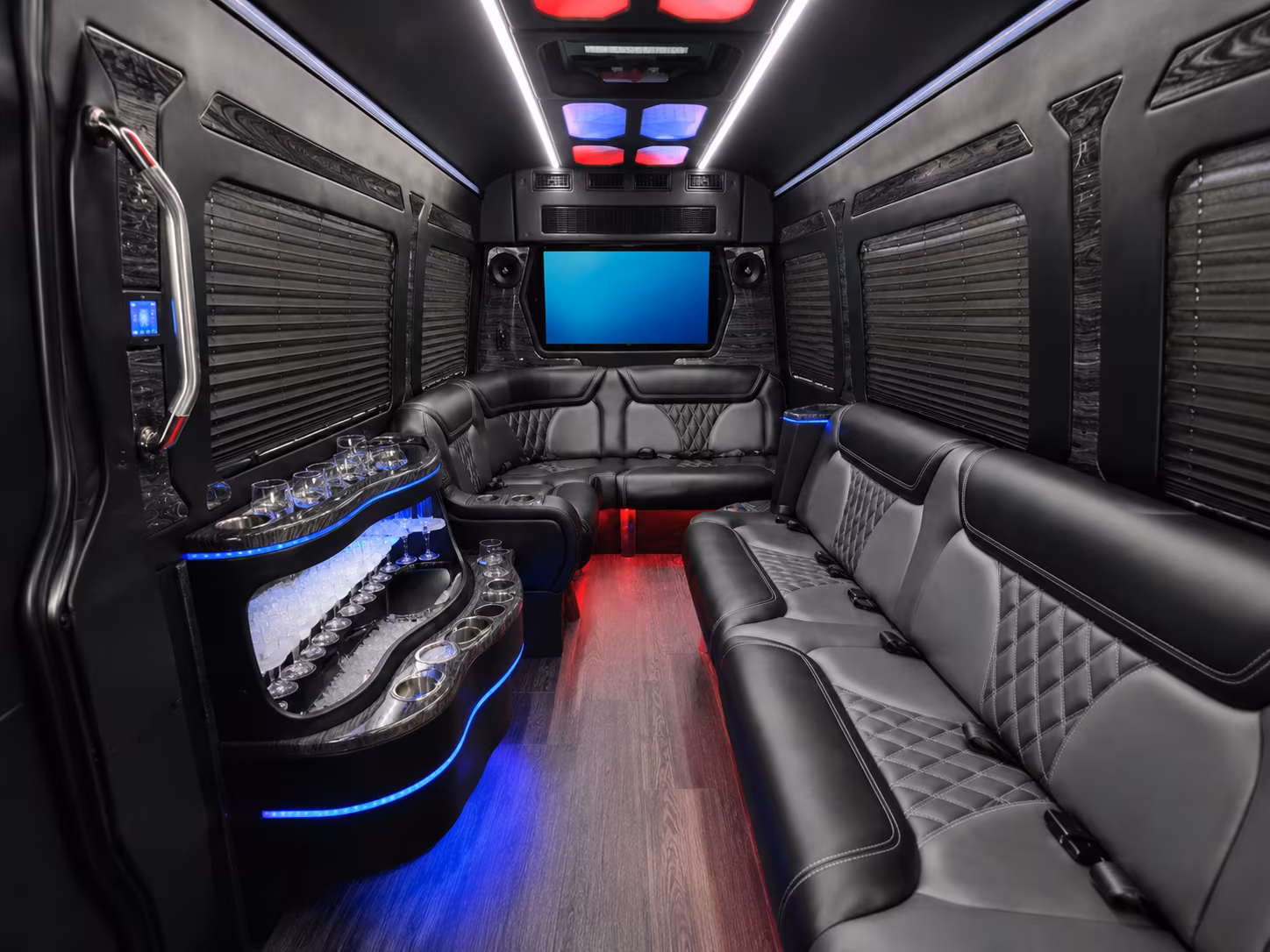 corporate airport transfer buses between grand prairie and dfw or love field