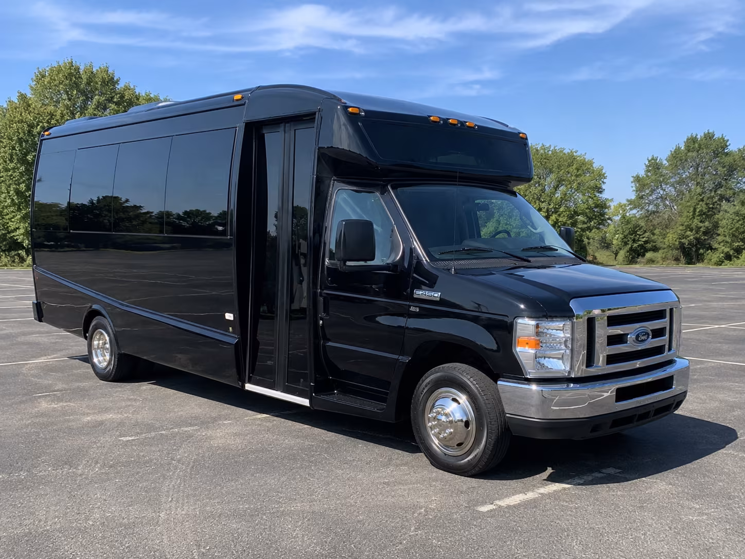 field trip buses to six flags and amusement destinations near grand prairie