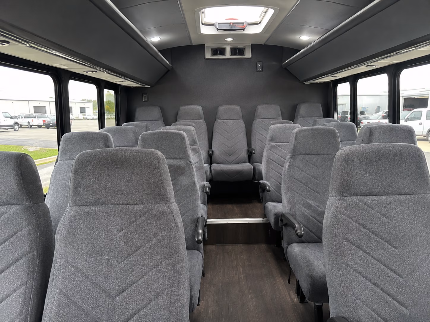 minibus rentals for texas hill country winery trips from grand prairie