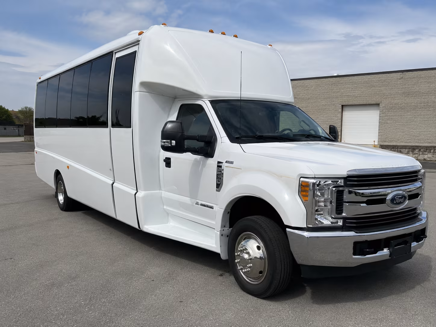 museum buses for grand prairie history and arts field trips