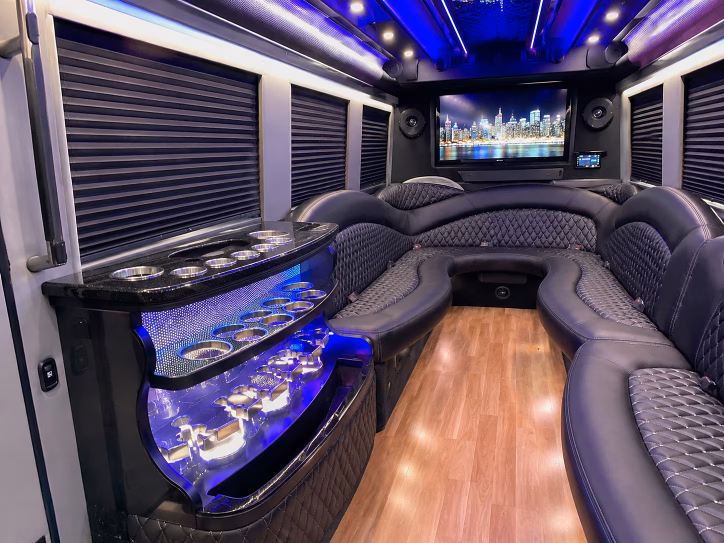 party buses for bachelorette wine tours around grand prairie and grapevine